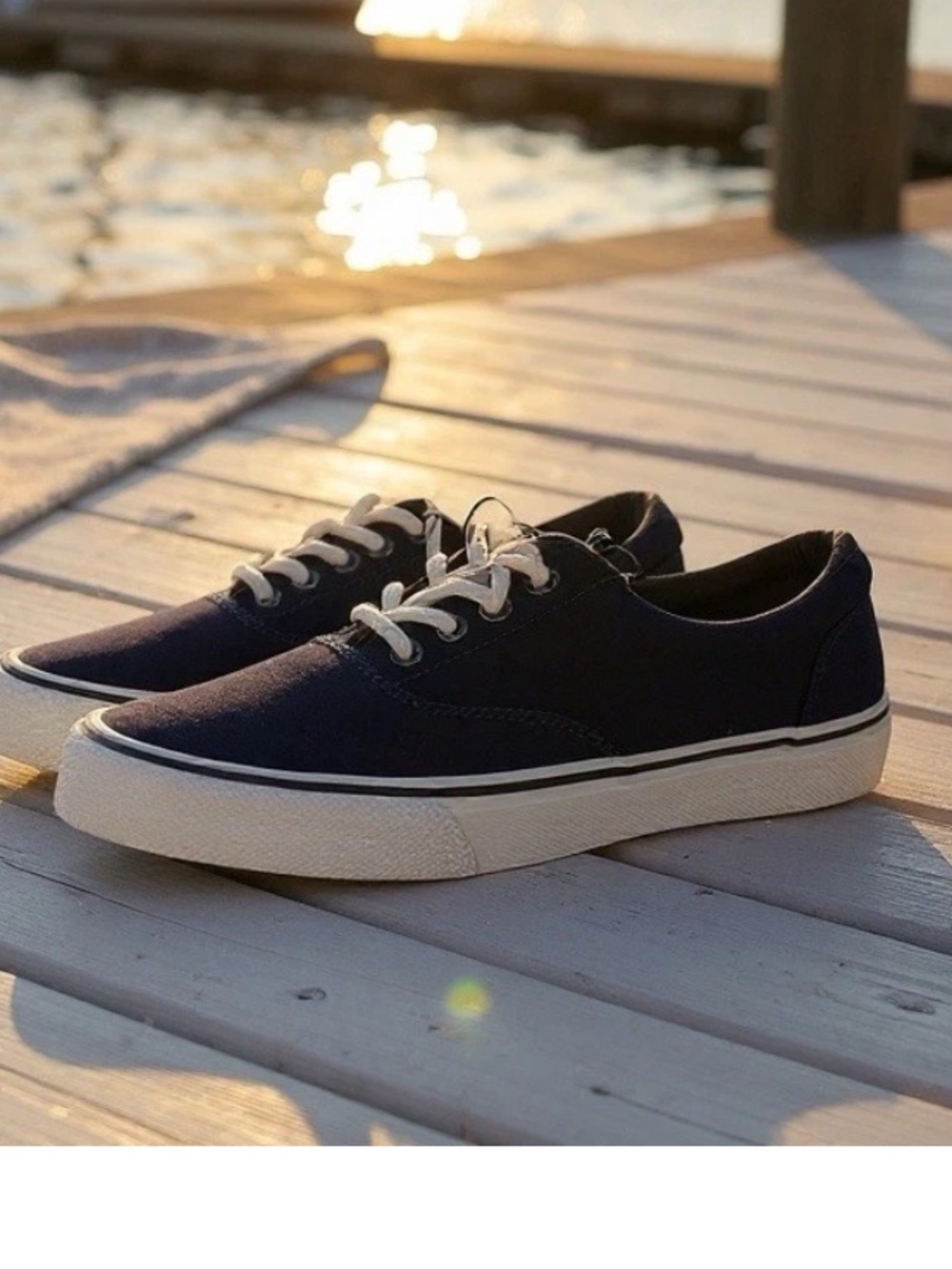 Izod Rangley Navy Canvas Low-Top Sneakers with Off-White Sole